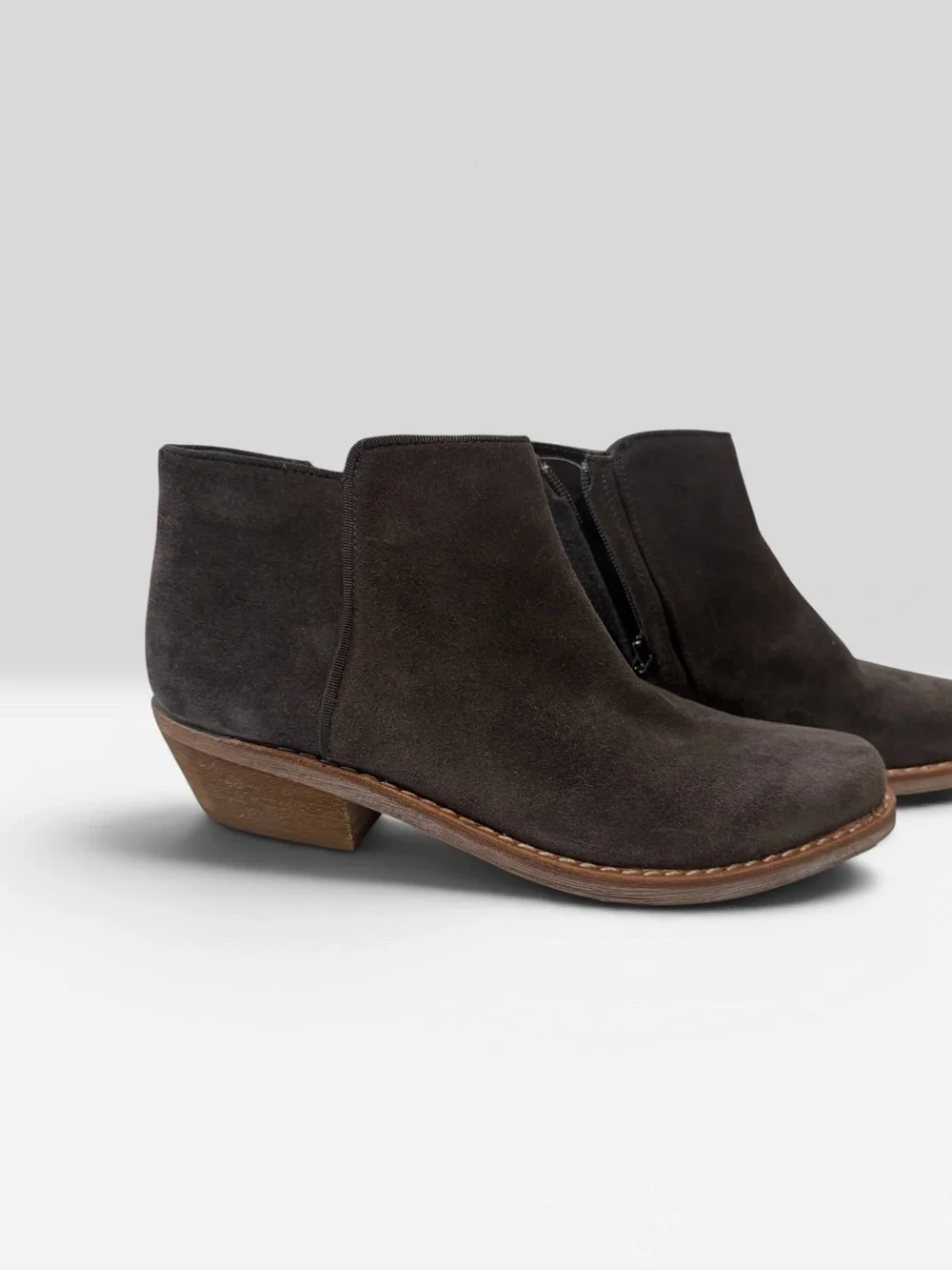 Sam Edelman Petty Bootie Brown Suede 6.5